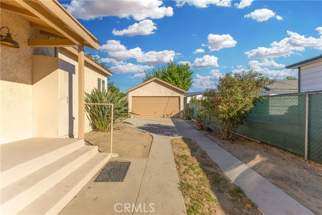 Detail Gallery Image 11 of 13 For 1190 W 14th, San Bernardino,  CA 92411 - 3 Beds | 1 Baths