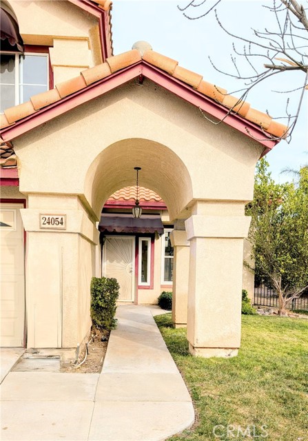 Detail Gallery Image 2 of 36 For 24054 Bearskin, Murrieta,  CA 92562 - 4 Beds | 3 Baths