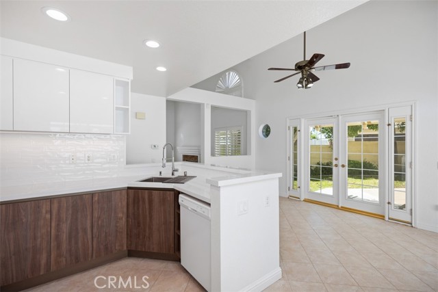 15 Havre Court, Lake Forest CA: https://media.crmls.org/medias/265b135e-2b3c-46ac-a09b-eb1454c32129.jpg