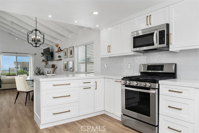 Detail Gallery Image 12 of 29 For 33565 via Corvalian #11,  Dana Point,  CA 92629 - 3 Beds | 2/1 Baths