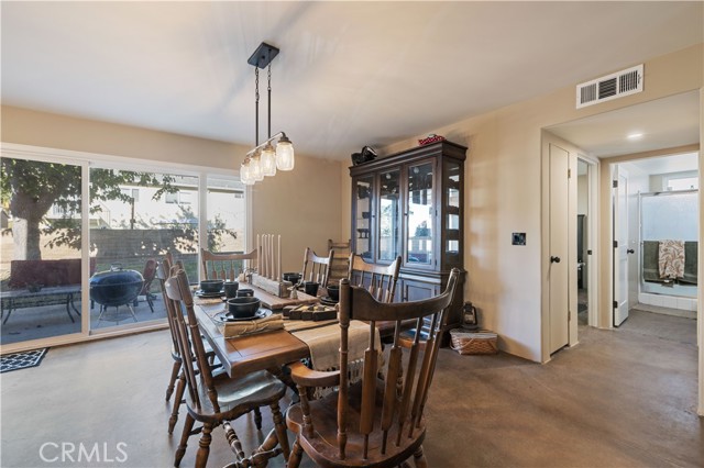 Detail Gallery Image 12 of 46 For 28975 Lotusgarden Dr, Canyon Country,  CA 91387 - 4 Beds | 3 Baths