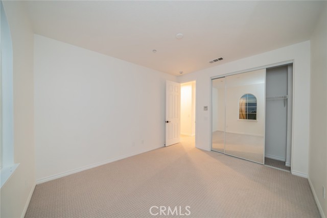 Image 38 of 49 For 581 La Salle Street