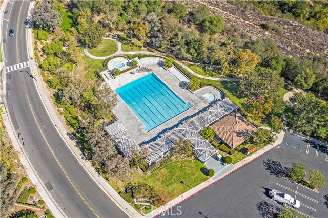 21111 Briarwood Lane, Rancho Santa Margarita CA: https://media.crmls.org/medias/265c872e-ac43-43b4-9bd9-f463e5d7c37a.jpg