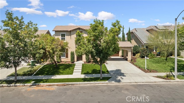 Detail Gallery Image 4 of 75 For 25210 Noble Canyon St, Corona,  CA 92883 - 5 Beds | 4 Baths