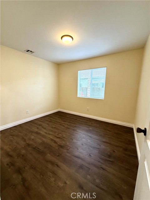 645 E 78th Street, Los Angeles CA: https://media.crmls.org/medias/265d166f-4cca-4a2f-b6bb-4e9e25ea0a15.jpg