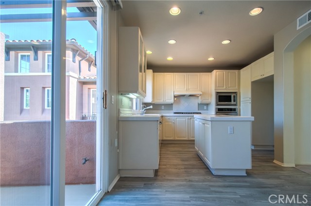 15 Riva Drive, Newport Coast CA: https://media.crmls.org/medias/265d34af-4bc7-4495-957b-db01e63c7936.jpg