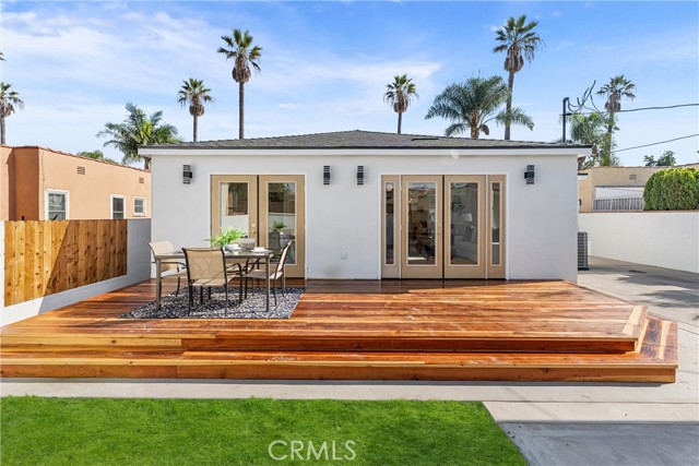 3945 S Norton Avenue, Los Angeles CA: https://media.crmls.org/medias/265d5027-7b7d-4387-b9fb-f06c5e1cf0dd.jpg