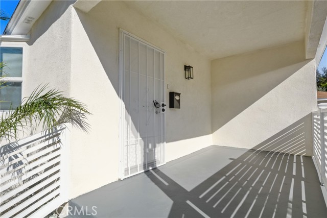 Detail Gallery Image 3 of 23 For 2625 N Lugo, San Bernardino,  CA 92404 - 2 Beds | 2 Baths