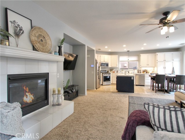 Detail Gallery Image 12 of 29 For 31619 Rosales Ave, Murrieta,  CA 92563 - 4 Beds | 2/1 Baths