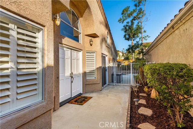 Detail Gallery Image 2 of 32 For 25635 Corsica, Yorba Linda,  CA 92887 - 4 Beds | 3 Baths