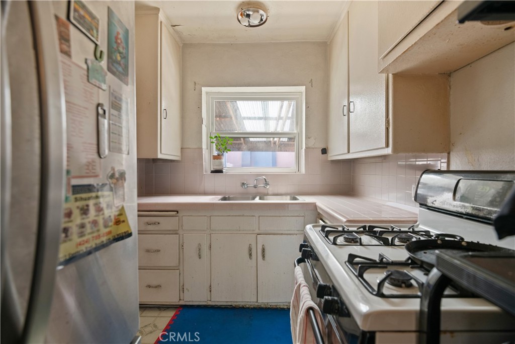 265Ec996 B16A 4218 83D1 Ca36A6Ccd5D6 10606 Pescadero Ave, South Gate, Ca 90280 &Lt;Span Style='BackgroundColor:transparent;Padding:0Px;'&Gt; &Lt;Small&Gt; &Lt;I&Gt; &Lt;/I&Gt; &Lt;/Small&Gt;&Lt;/Span&Gt;
