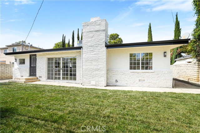 Detail Gallery Image 47 of 55 For 18324 Sylvan St, Tarzana,  CA 91335 - 4 Beds | 2 Baths