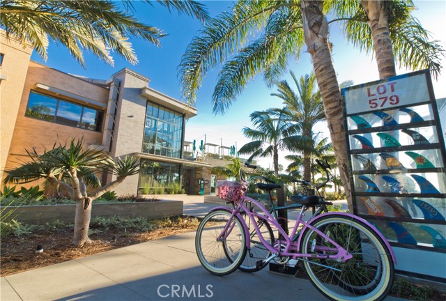 722 Main Street, Huntington Beach, California 92648, 2 Bedrooms Bedrooms, ,1 BathroomBathrooms,Residential Lease,For Rent,722 Main Street,CROC25155189