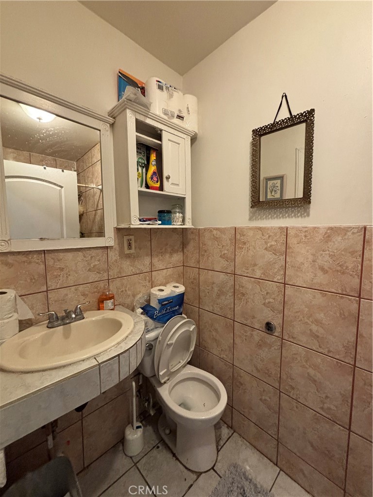 https://media.crmls.org/medias/265f521e-288e-4f99-acdd-496b3e4dfeda.jpg?preset=X-Large