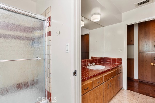 Detail Gallery Image 39 of 60 For 7805 Buena Tierra Ct, Bakersfield,  CA 93309 - 4 Beds | 4 Baths