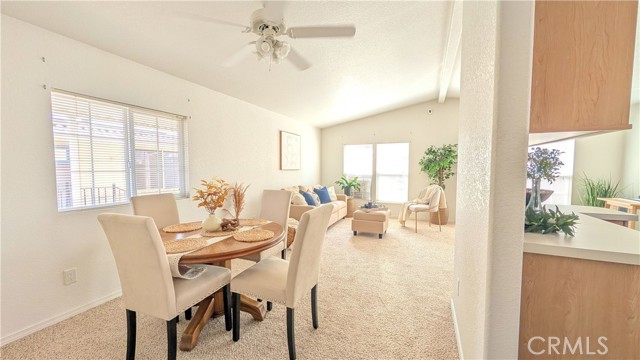 Detail Gallery Image 6 of 25 For 12147 Lakeland Rd #9,  Santa Fe Springs,  CA 90670 - 2 Beds | 2 Baths
