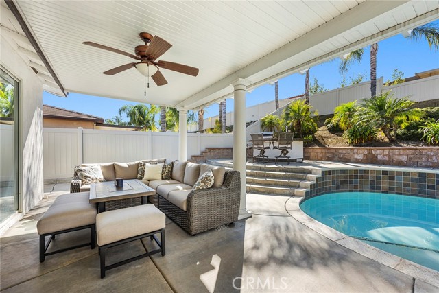 Detail Gallery Image 5 of 40 For 1826 Morfontaine Way, Corona,  CA 92883 - 3 Beds | 2 Baths