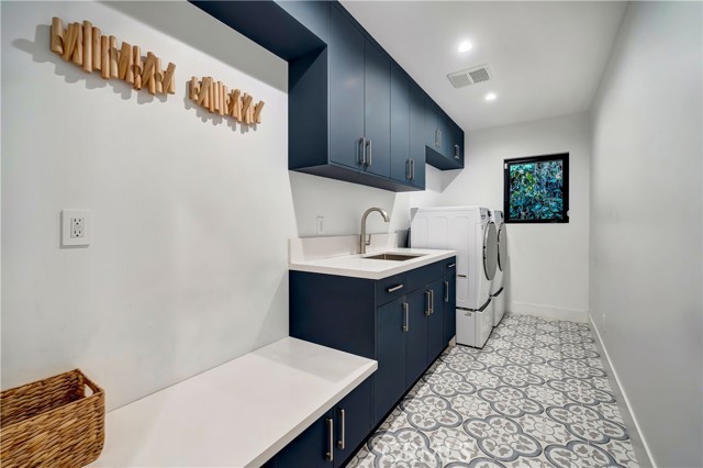 Detail Gallery Image 55 of 72 For 5355 Aldea Ave, Encino,  CA 91316 - 5 Beds | 5/1 Baths