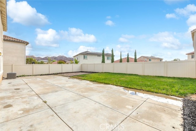 29362 Wild Lilac, Lake Elsinore CA: https://media.crmls.org/medias/2661be16-ad79-4dfd-9a81-99e247c8eeda.jpg
