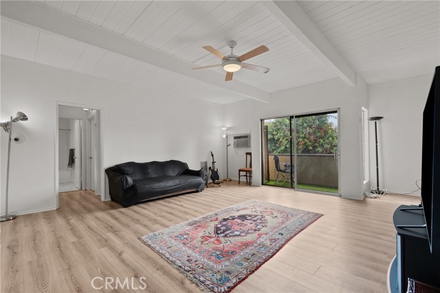 Detail Gallery Image 7 of 32 For 12014 Kling #23,  Valley Village,  CA 91607 - 1 Beds | 1 Baths