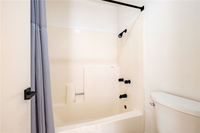 Detail Gallery Image 17 of 27 For 395 Deerfield Ave #81,  Irvine,  CA 92606 - 3 Beds | 2/1 Baths