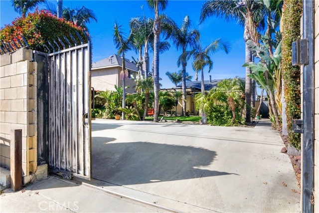 Detail Gallery Image 15 of 16 For 4512 E Rosada, Long Beach,  CA 90815 - 3 Beds | 2 Baths