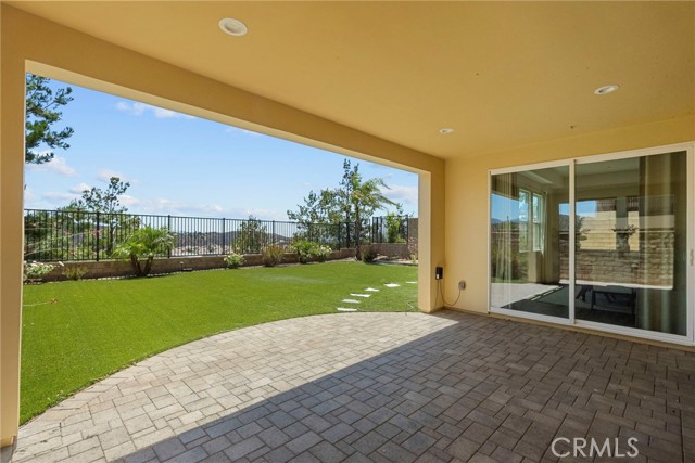 19162 Lauren Lane, Saugus CA: https://media.crmls.org/medias/2663ab07-18d8-45eb-9314-0d0e7673e395.jpg