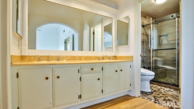 20931 Avenida Amapola, Lake Forest CA: https://media.crmls.org/medias/266477ad-181e-4dc7-873b-290928055d3a.jpg