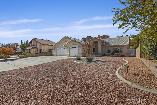 13660 SPRING VALLEY PKWY, Victorville CA: https://media.crmls.org/medias/26650ab9-91bf-49d5-b60c-7bfd989b4ae2.jpg