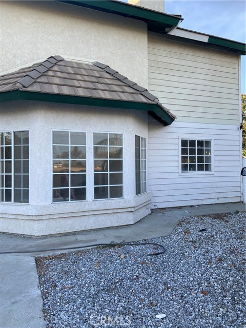 632 N Birch Avenue, Rialto CA: https://media.crmls.org/medias/26679207-5e12-438e-8ec0-39da67dd108e.jpg