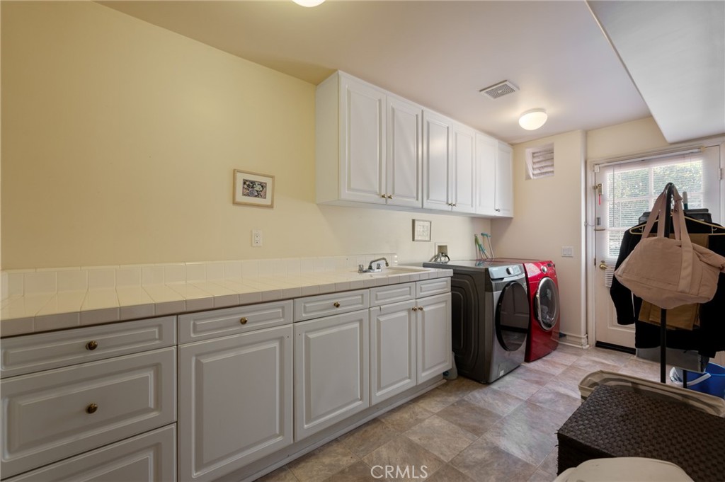 MLS #SB25042936 img 4