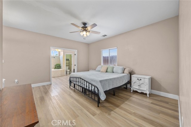 231 Sunny Meadow Drive, Bakersfield CA: https://media.crmls.org/medias/2667b5a6-cbf2-4542-bc18-2905a579d0a2.jpg
