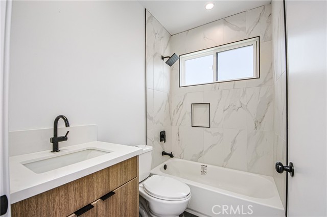  Income Home for Sale in North Hollywood, California