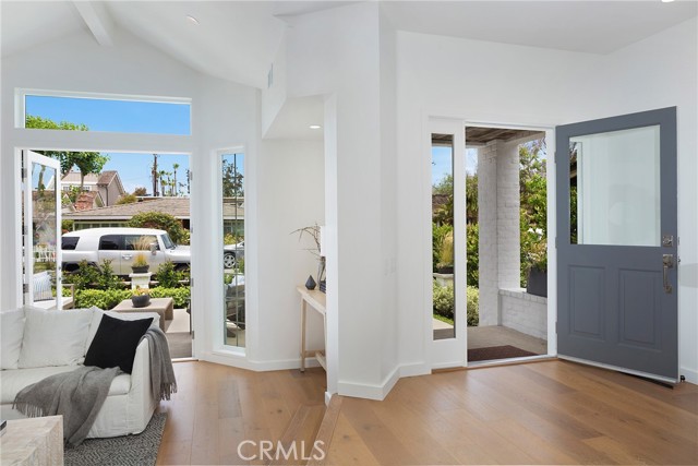 Detail Gallery Image 7 of 47 For 608 Acacia Ave, Corona Del Mar,  CA 92625 - 3 Beds | 3 Baths