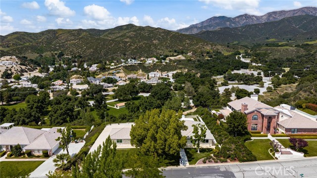 36608 Oak Ridge Drive, Yucaipa CA: https://media.crmls.org/medias/266aa72f-c79c-425c-9aa1-cbcbfbe6ee7d.jpg