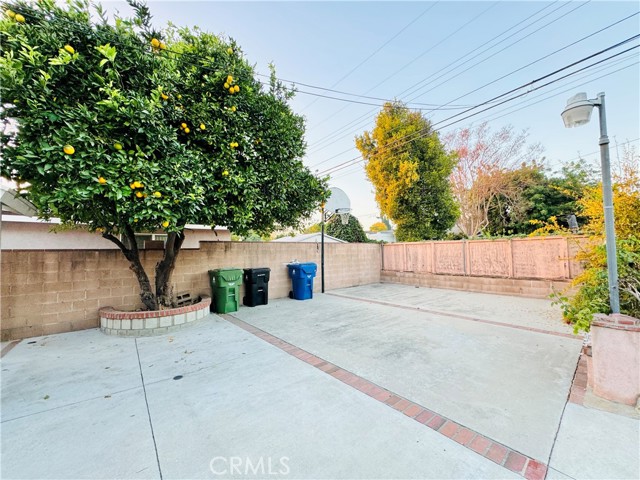 Detail Gallery Image 28 of 37 For 15909 Vincennes St, North Hills,  CA 91343 - 3 Beds | 2/1 Baths