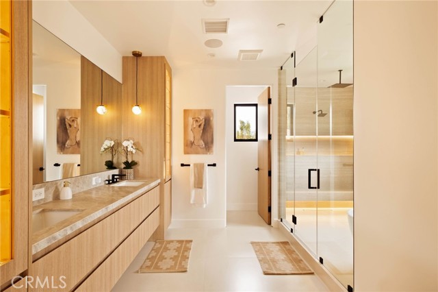 Detail Gallery Image 18 of 26 For 3962 Alla, Los Angeles,  CA 90066 - 4 Beds | 4/1 Baths