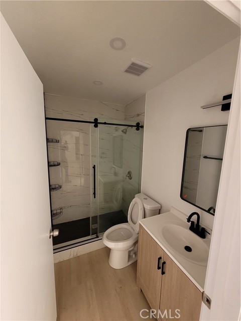 Detail Gallery Image 3 of 31 For 15004 Nordhoff #203,  North Hills,  CA 91343 - 2 Beds | 2 Baths