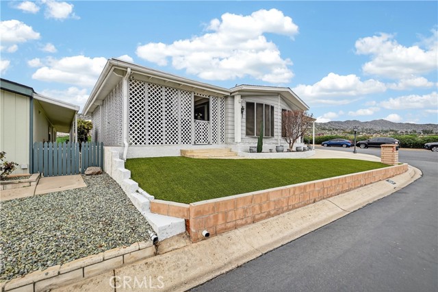 Detail Gallery Image 4 of 42 For 24515 California #42,  Hemet,  CA 92545 - 2 Beds | 2 Baths