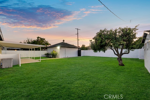 8547 Tampa Avenue, Northridge CA: https://media.crmls.org/medias/266e0c32-3844-4473-9093-17ce20123fb1.jpg