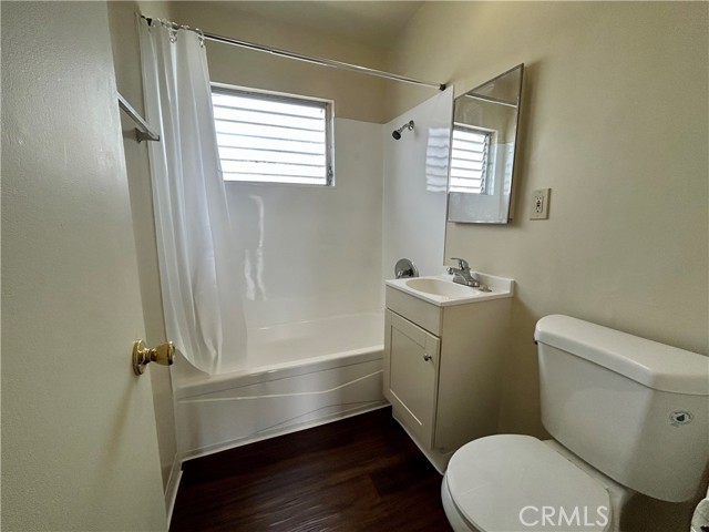 Detail Gallery Image 6 of 8 For 325 W Carson St #11,  Carson,  CA 90745 - 2 Beds | 1 Baths
