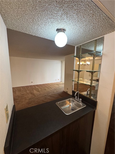 Detail Gallery Image 11 of 27 For 8535 W West Knoll #202,  West Hollywood,  CA 90069 - 2 Beds | 2 Baths
