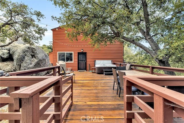 Detail Gallery Image 12 of 60 For 24560 Bluff Rd, Idyllwild,  CA 92549 - 2 Beds | 2 Baths