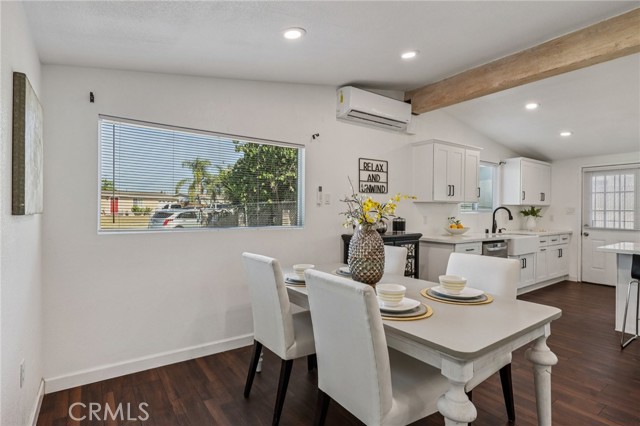 Detail Gallery Image 11 of 33 For 456 N Begonia Ave, Ontario,  CA 91762 - 3 Beds | 2 Baths