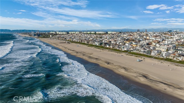 3000 The Strand, Manhattan Beach, California 90266, 3 Bedrooms Bedrooms, ,3 BathroomsBathrooms,Residential,Sold,The Strand,SB23028136