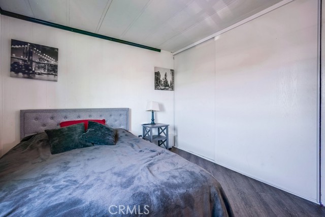 17400 Valley Blvd, Fontana CA: https://media.crmls.org/medias/2670a8a2-4192-408f-a740-6cb21f078e96.jpg