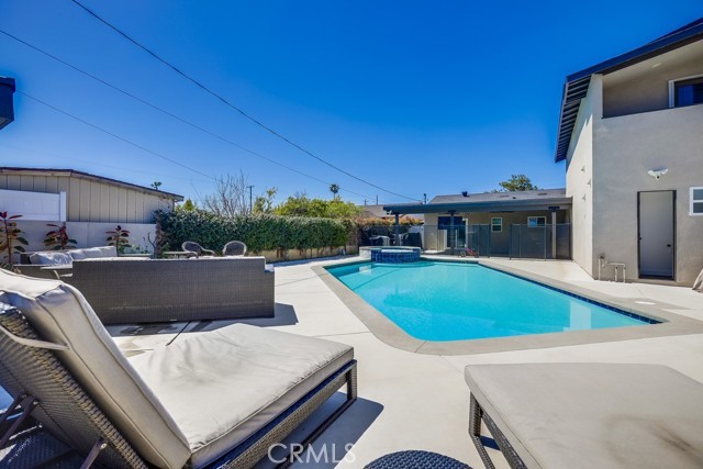 824 S Dune Street, Anaheim CA: https://media.crmls.org/medias/2670a8e4-393f-4a52-9ab2-c8ccae50a66d.jpg