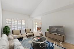 Detail Gallery Image 2 of 27 For 25723 Player Dr, Valencia,  CA 91355 - 3 Beds | 1/1 Baths