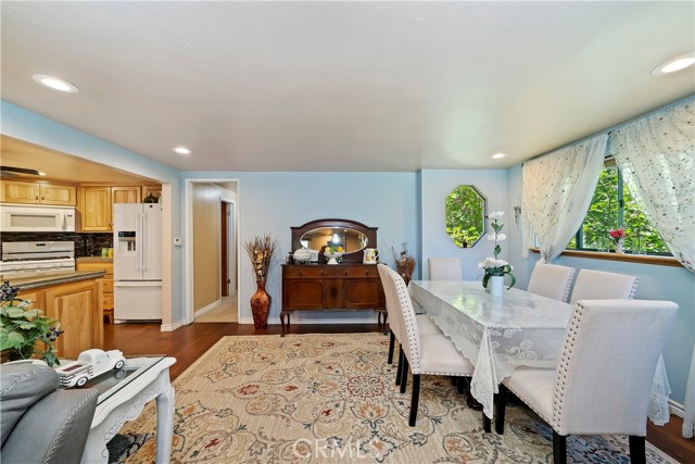 Detail Gallery Image 3 of 25 For 22047 Crest Forest Dr, Cedarpines Park,  CA 92322 - 3 Beds | 2 Baths