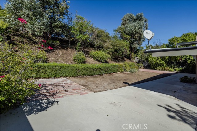 Detail Gallery Image 39 of 44 For 12719 Jimeno Ave, Granada Hills,  CA 91344 - 4 Beds | 2 Baths